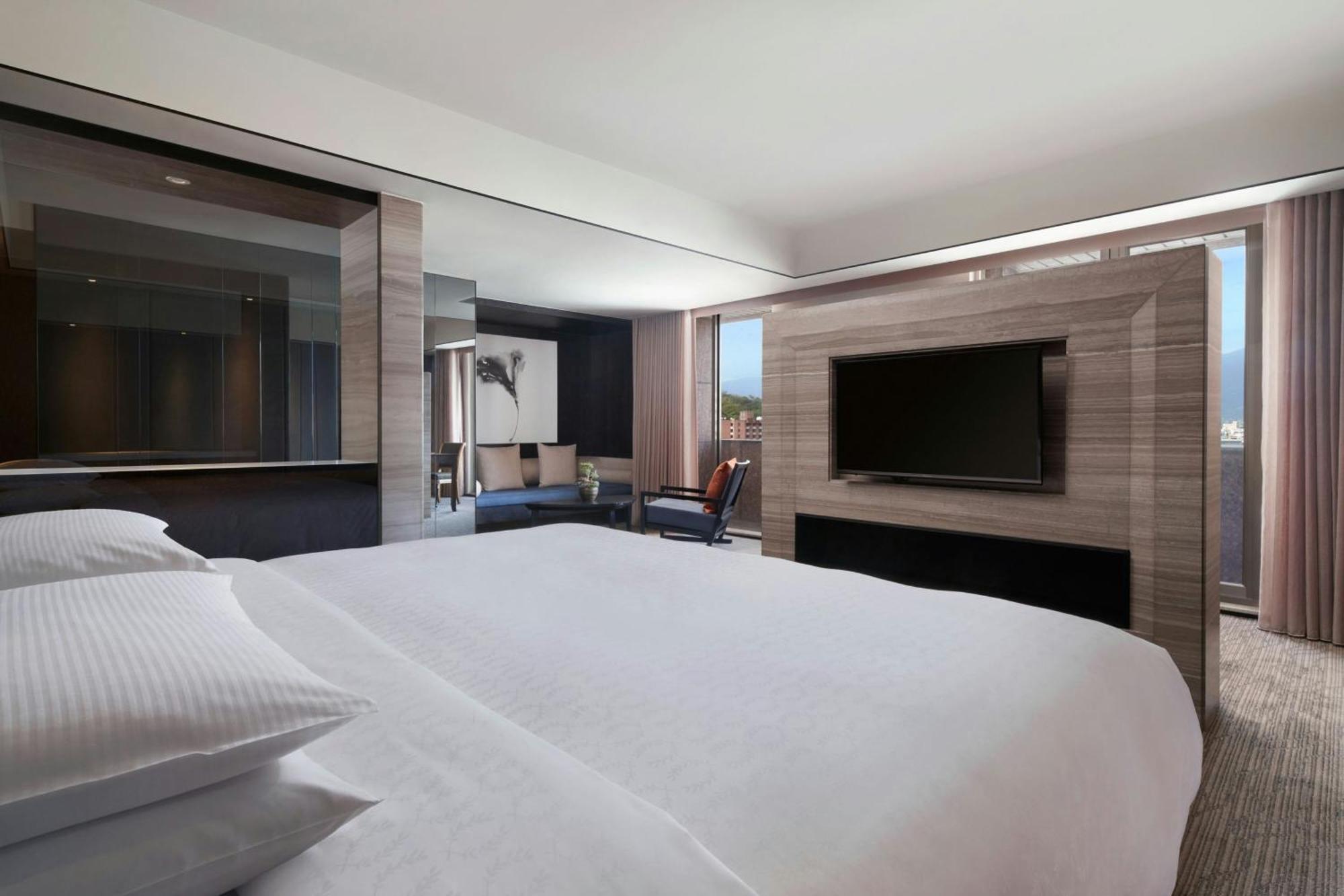 Sheraton Taitung Hotel Luaran gambar A bedroom at the hotel
