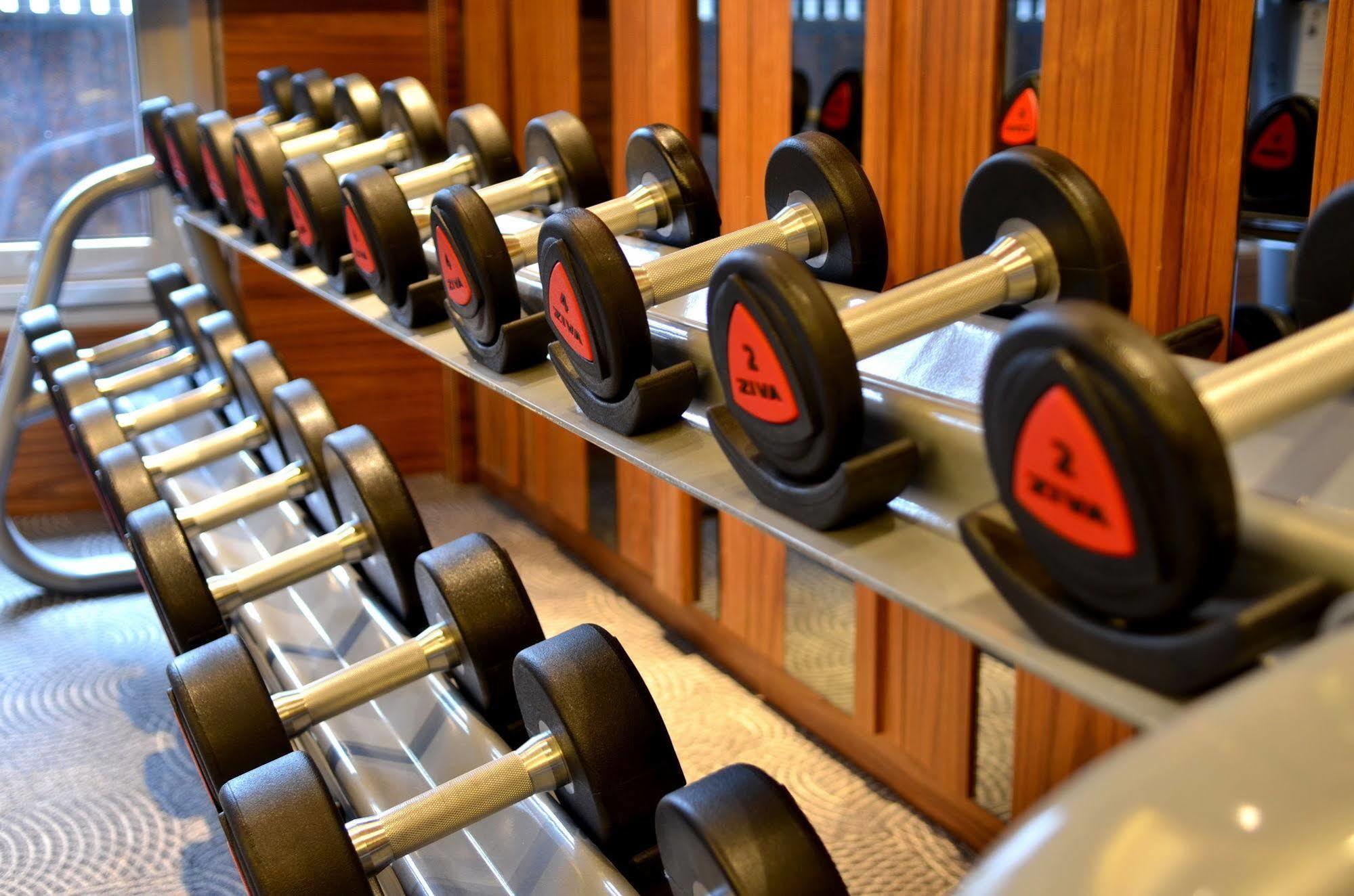 Sheraton Taitung Hotel Luaran gambar Dumbbells on a rack